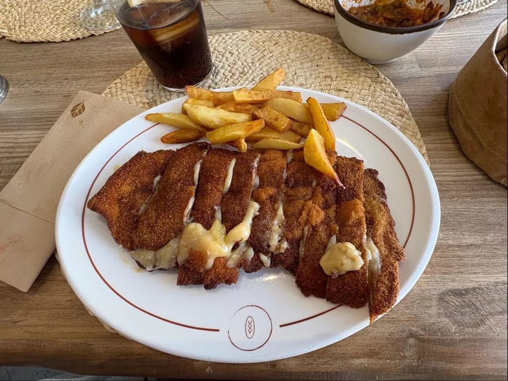 Julia Toro_Vara Origen 1961_Griñón_recensione