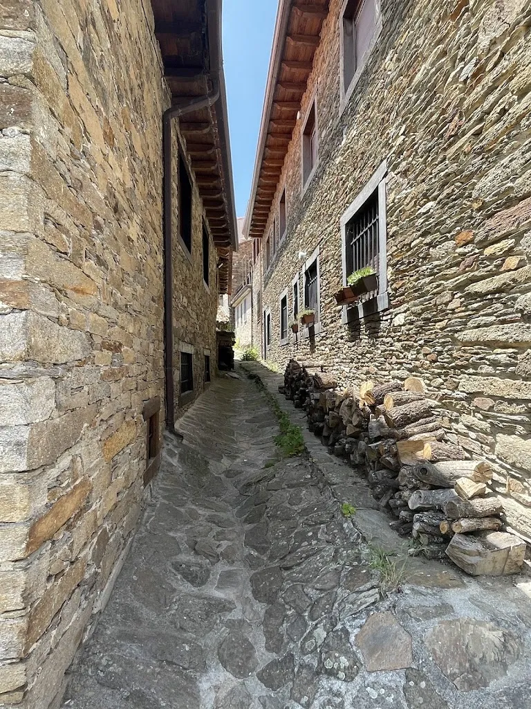 Javier Serranos_Bar Restaurante La Hiruela_Hiruela La_review