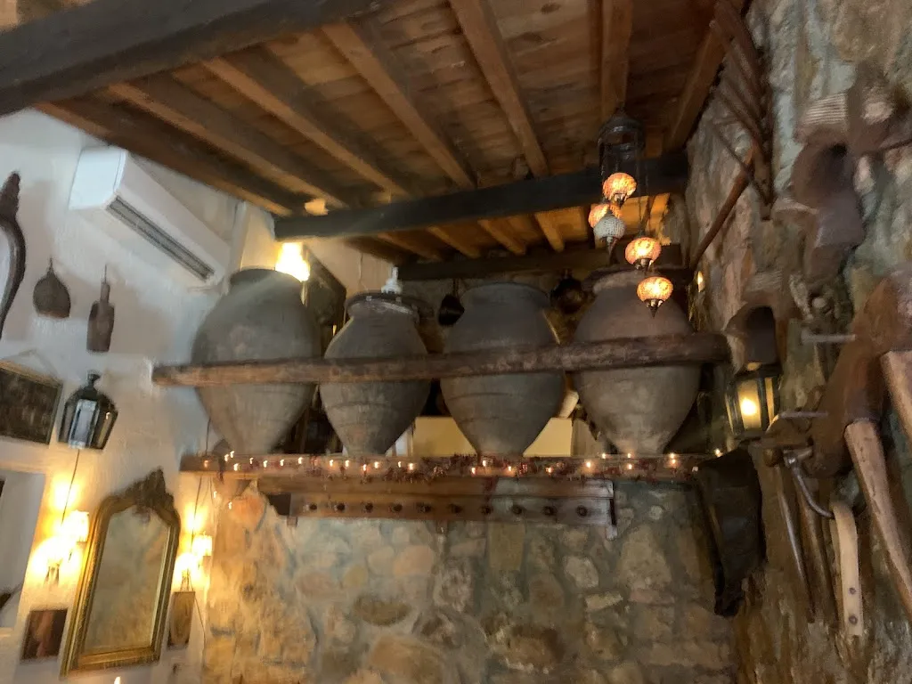 La Cueva del Lobo_El Molar_slider_image_3