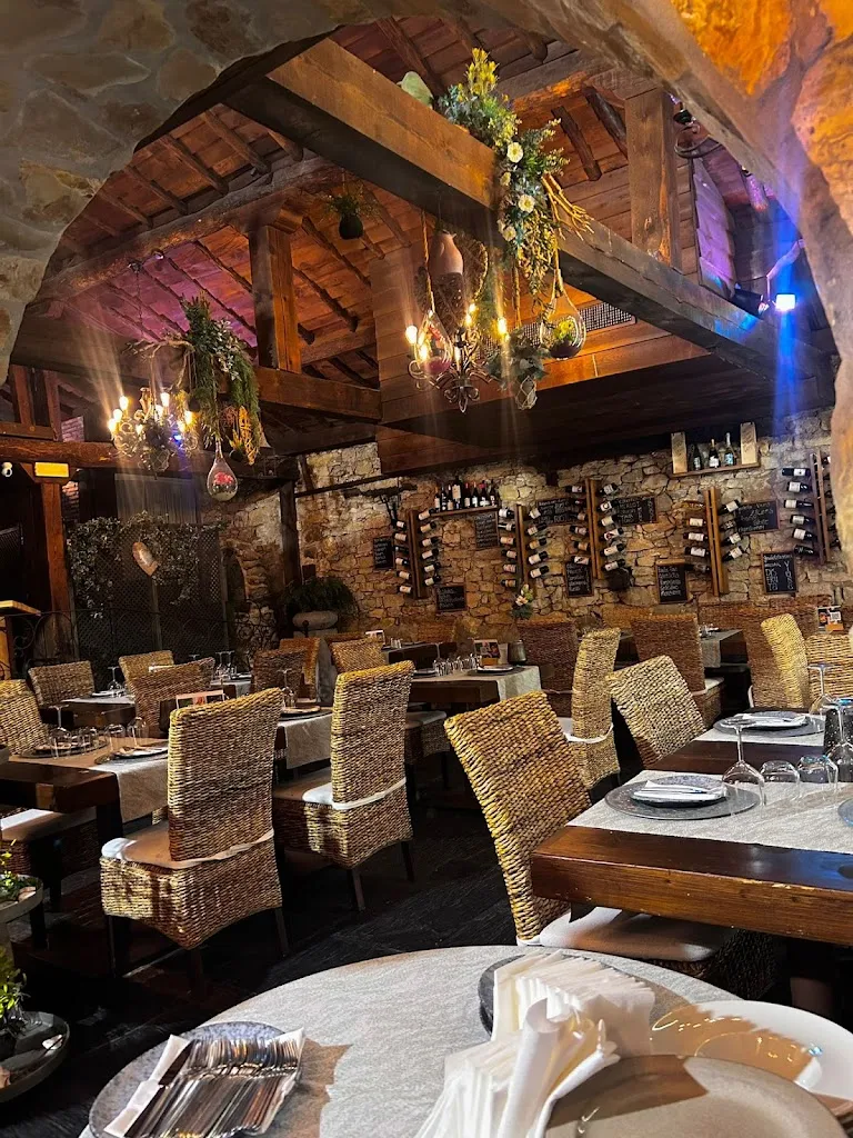 El Patio de los Olivos_El Molar_slider_image_1