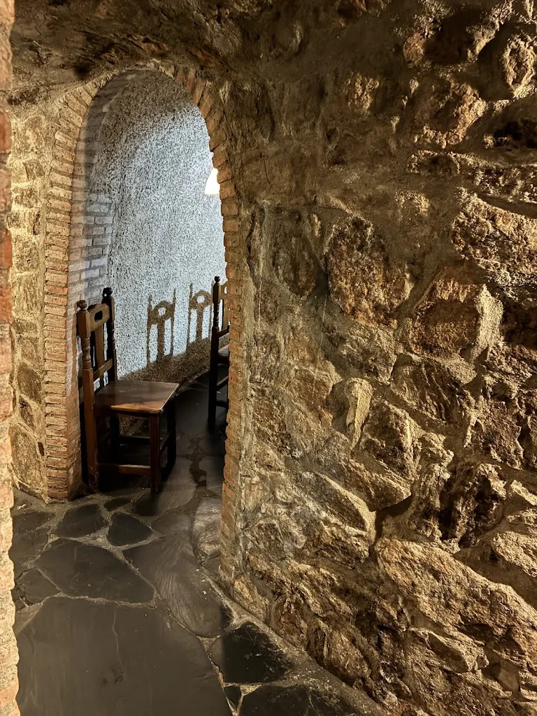 Patri 1009_El Tascon Cueva_El Molar_review