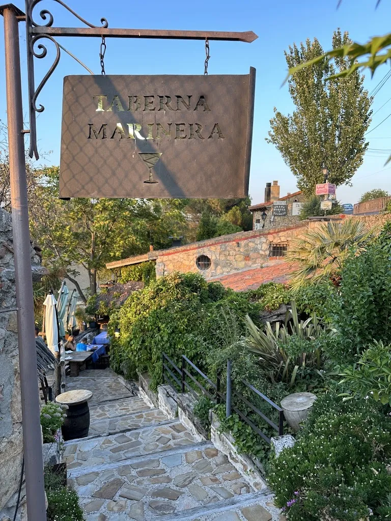 César Garrido Martín_Taberna Marinera_El Molar_review