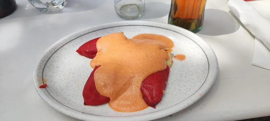 * Dani Mateo *_El quiosco De Los Pinos_El Molar_review