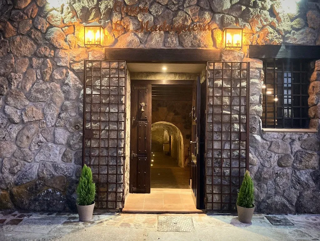 Cueva La Madriguera restaurant in El Molar
