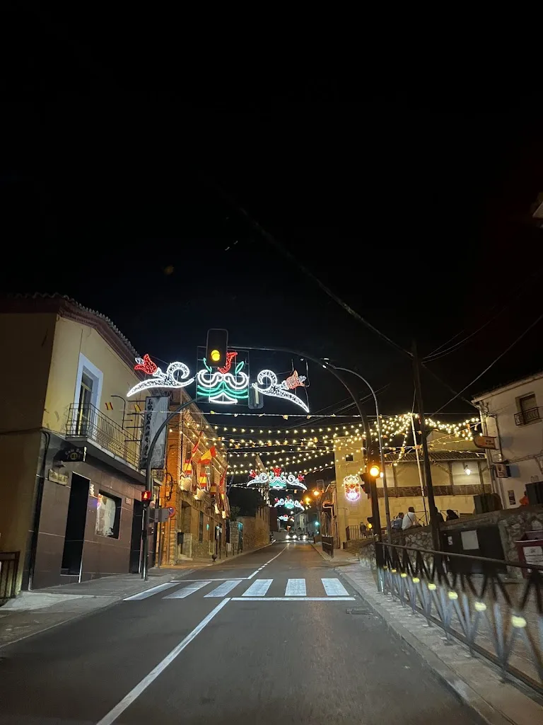 Café Bar 81_Los Santos de la Humosa_slider_image_1