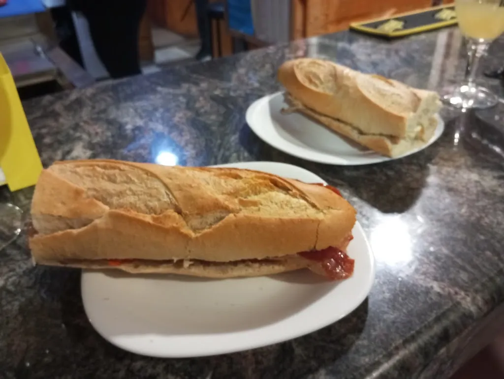 Menu_Cafetería Cariben_Loeches_image_3