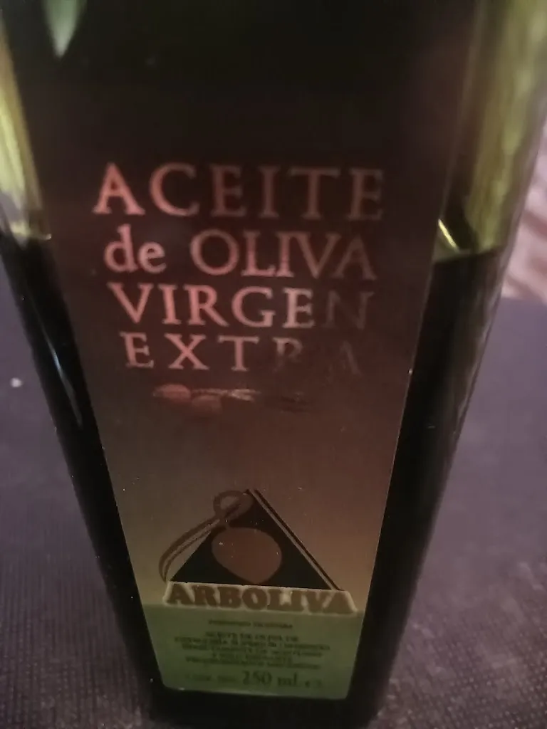 Maria Isabel Gonzalez De La Aleja_Bar-Restaurante Casa Flores_Lozoyuela-Navas-Sieteiglesias_review