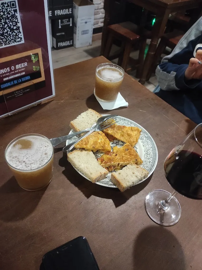 Menu_Vinos o Beer_Guadalix de la Sierra_image_7