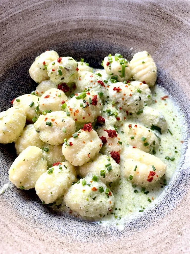 THuRStoN_La Libreta_Guadalix de la Sierra_review