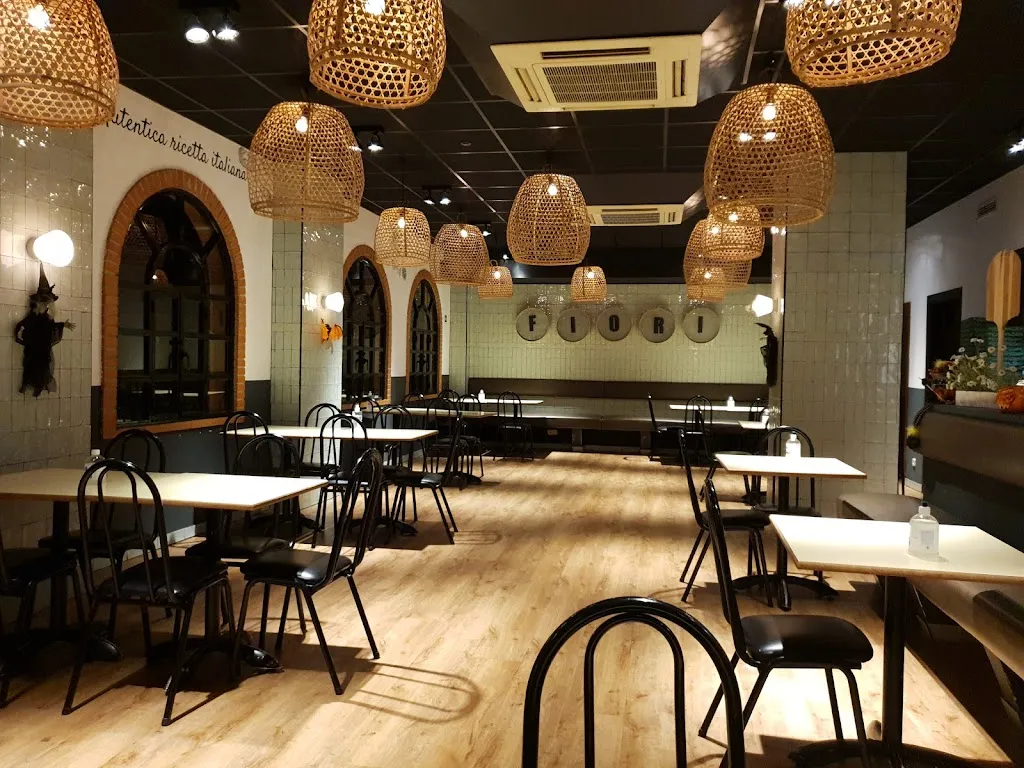 fiori d italia restaurant in Guadalix de la Sierra