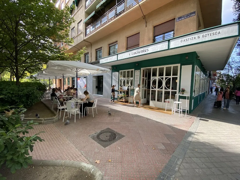 Rae Gibb_y Lucientes_Moncloa-Aravaca_review