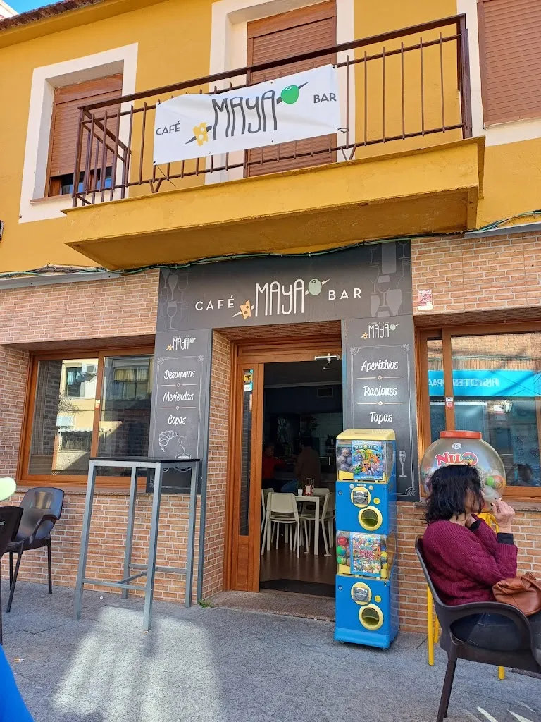 Cafe & Bar Maya restaurant in Mejorada del Campo