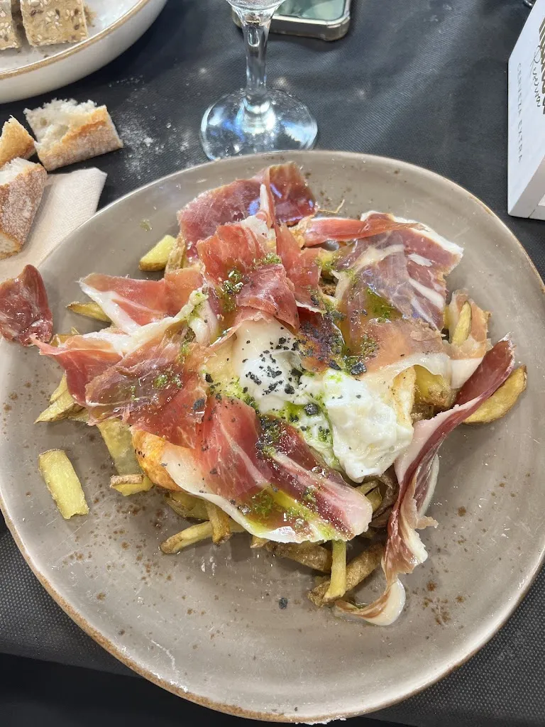 Laura “lau perez” Pérez_ElRincónDeSu_Miraflores de la Sierra_review