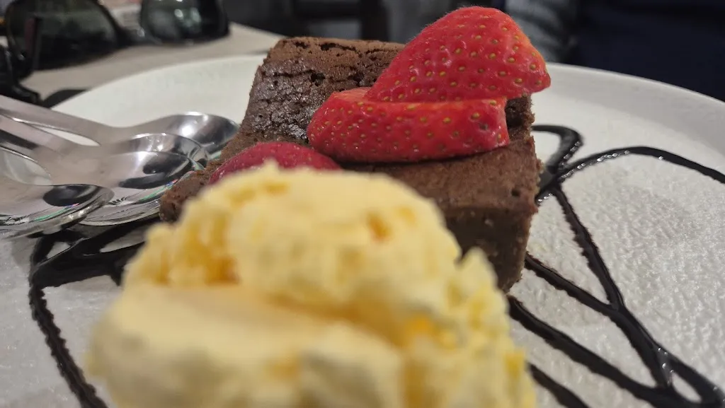 Eduardo Miguel_ElRincónDeSu_Miraflores de la Sierra_review