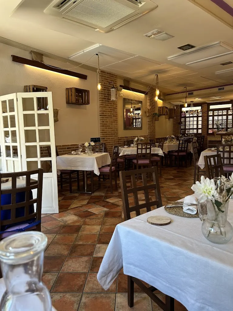 El Bistró de Nébula restaurant in Miraflores de la Sierra