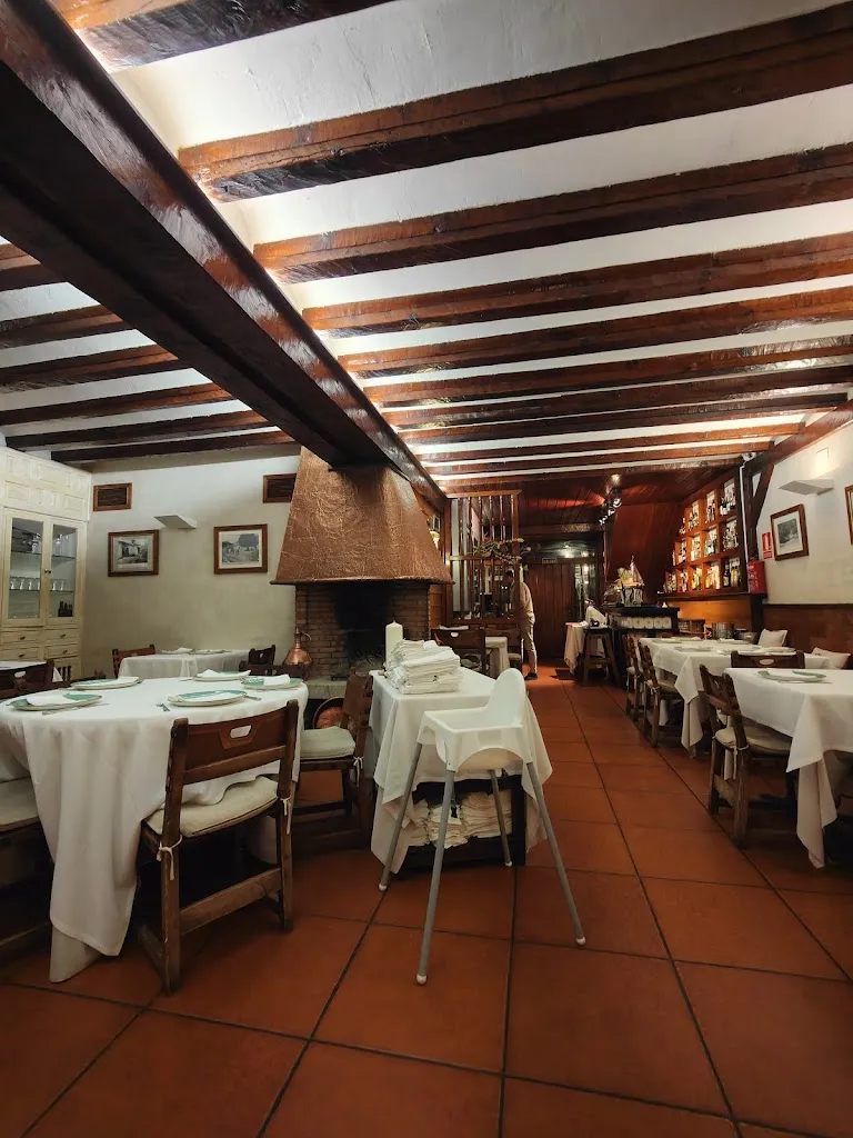 Mesón Asador Maito restaurant in Miraflores de la Sierra