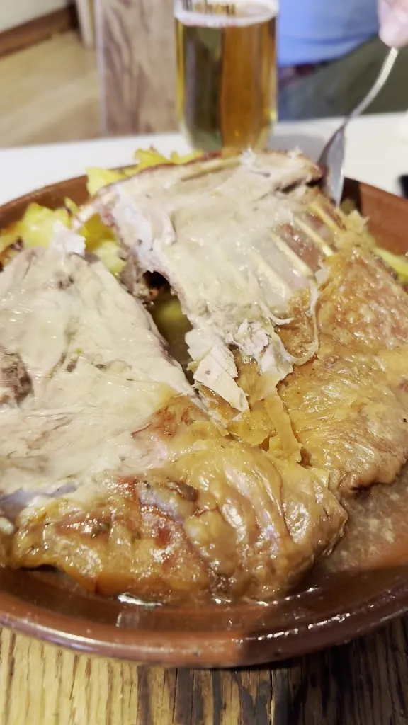 Mesón Asador Maito_Miraflores de la Sierra_slider_image_2