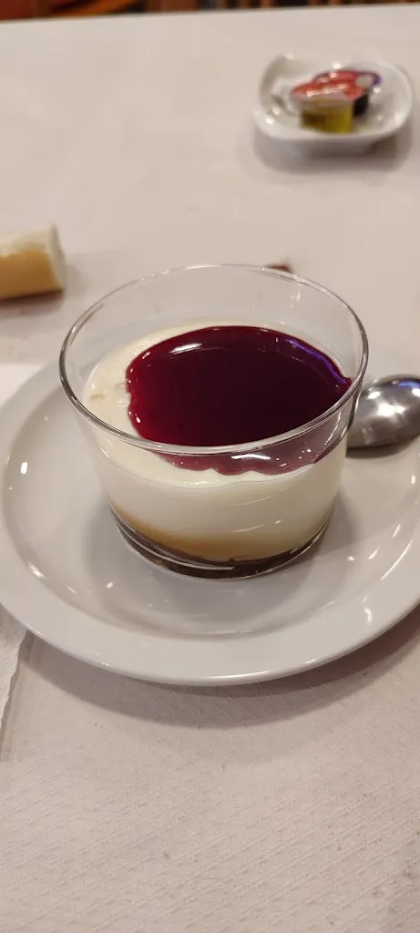 José Manuel González Antón_Pingüy_Miraflores de la Sierra_review