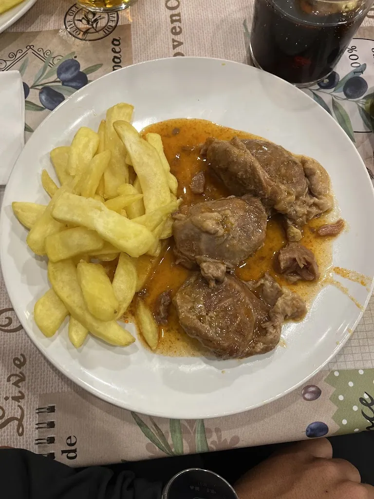 BAR RESTAURANTE EL MAÑO_Miraflores de la Sierra_slider_image_3