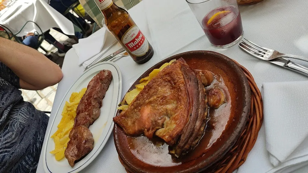 Restaurante Melfi_Miraflores de la Sierra_slider_image_3