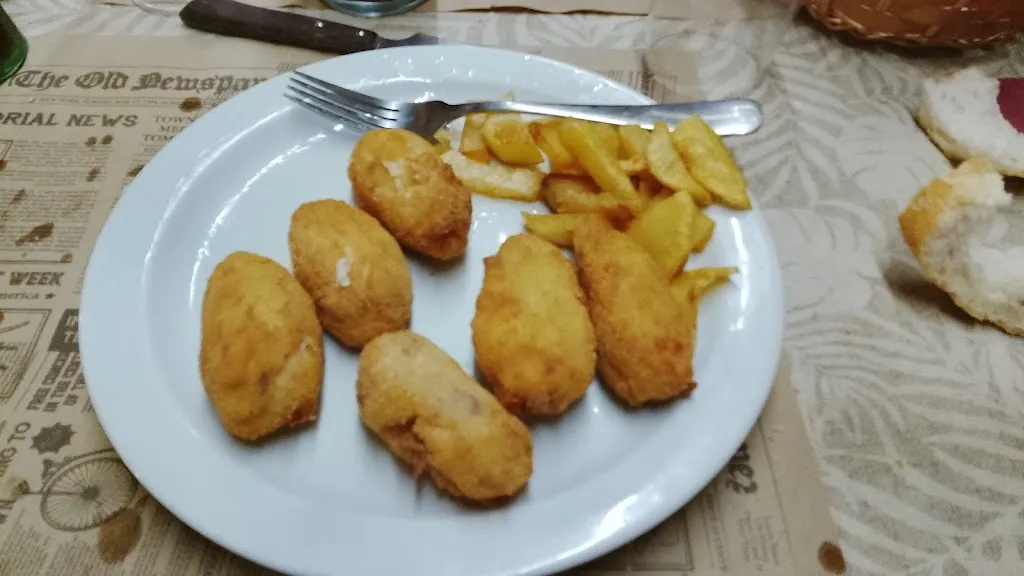 Ángel Francisco Muñoz_Mesón El Hayedo._Montejo de la Sierra_review