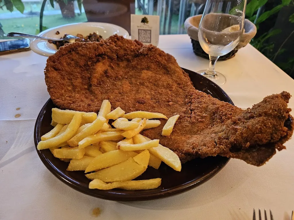 Restaurante Monte del Tejo_Montejo de la Sierra_slider_image_3