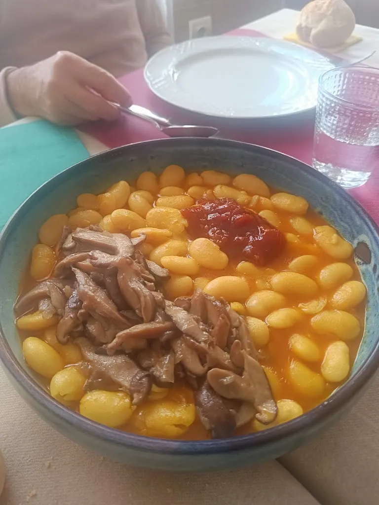 Jesús Axel_El Capricho de Montejo_Montejo de la Sierra_review