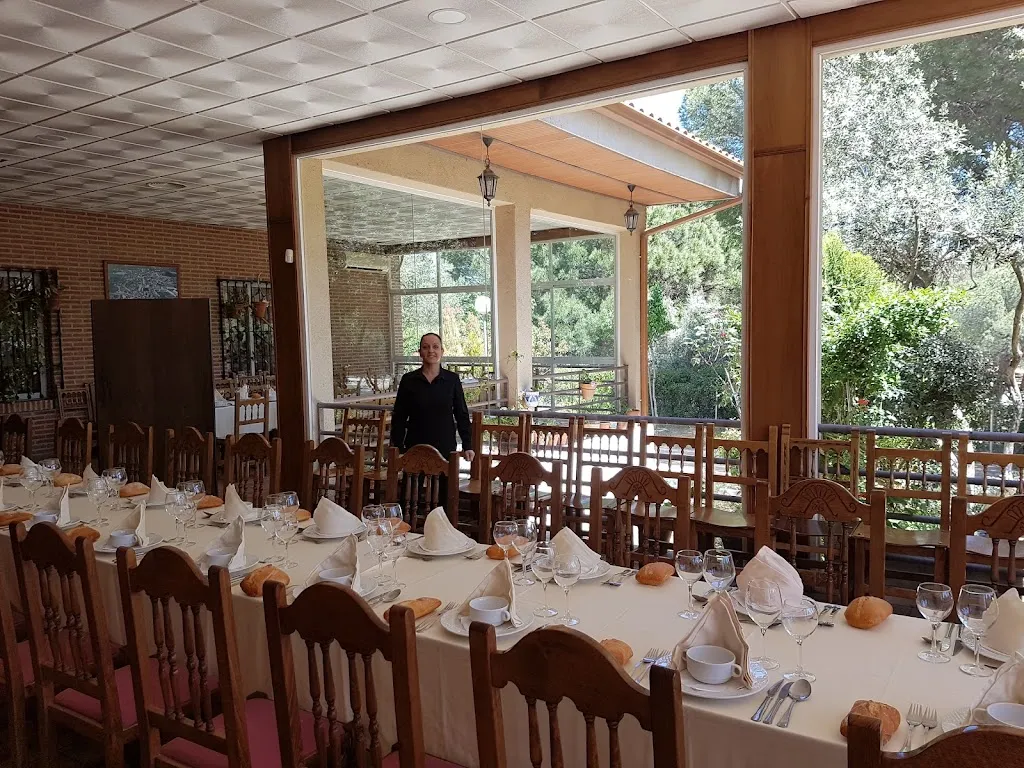 Rest Arroyomolinos_Moraleja de Enmedio_slider_image_3