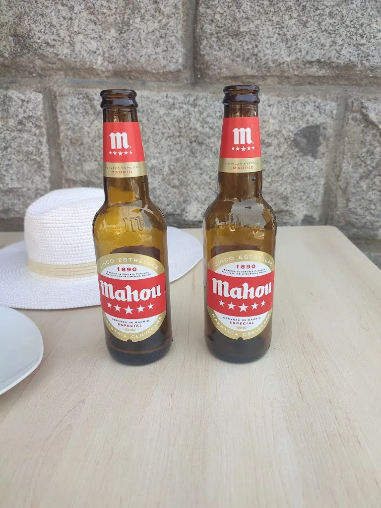 Alberto Plaza_22 BRASAS BAR_Guadarrama_review