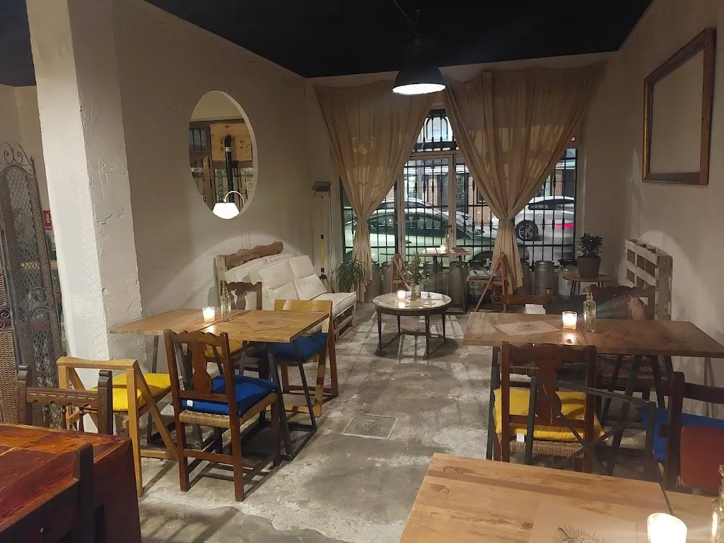 22 BRASAS BAR restaurant in Guadarrama