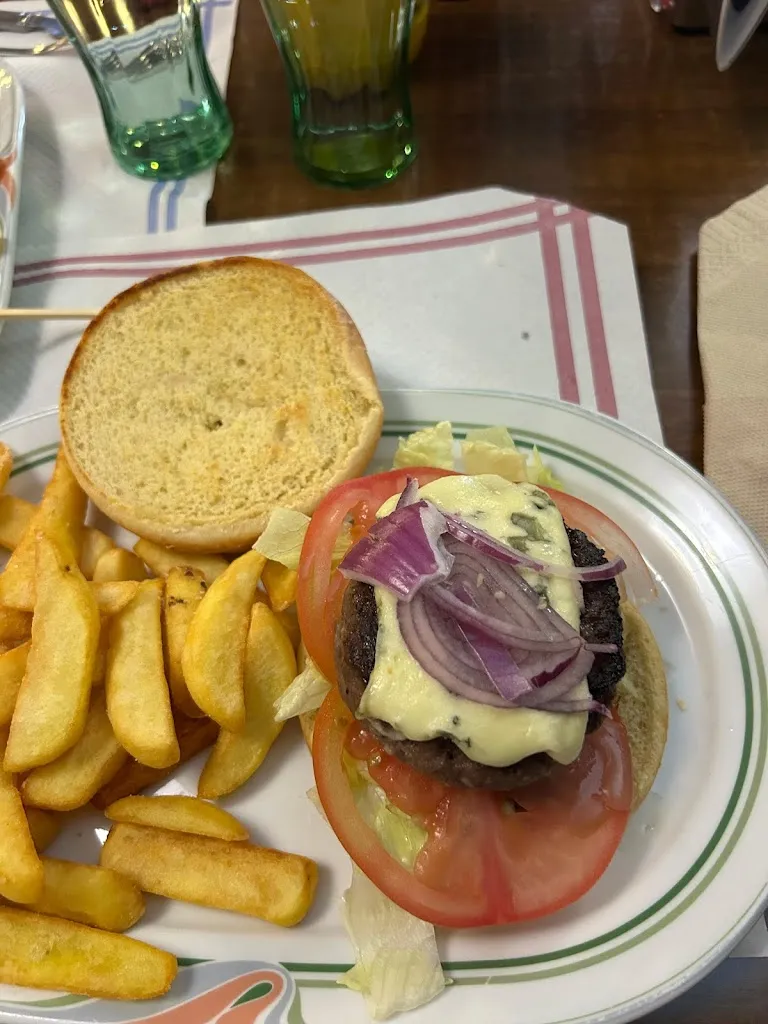 Daniel Pérez_Taberna irlandesa El Olmo Centenario_Guadarrama_review