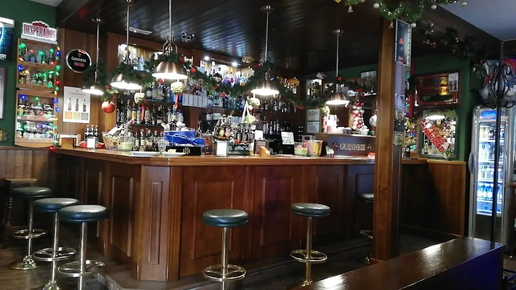 Taberna irlandesa El Olmo Centenario restaurant in Guadarrama