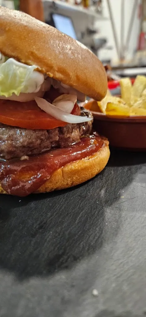 Menu_Bar Burger Sofia_Guadarrama_image_6