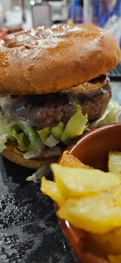 Menu_Bar Burger Sofia_Guadarrama_image_9