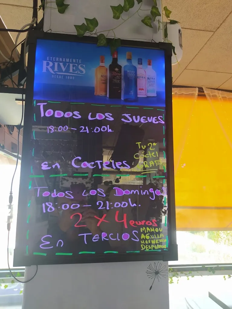 Menu_Cafetería El Mirador De La Villa_Meco_image_4