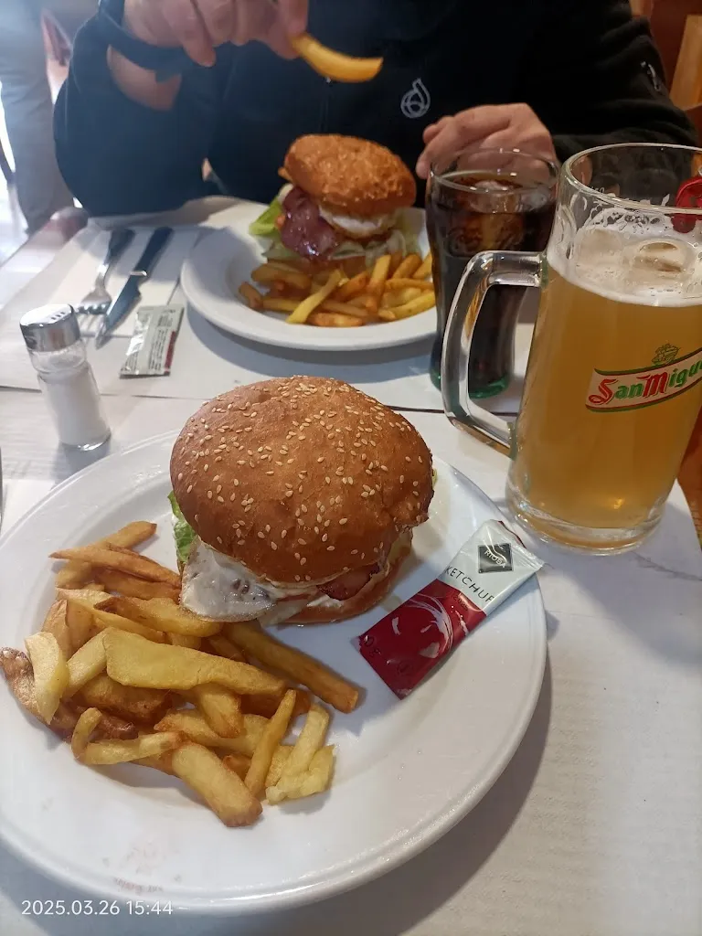 JO Peña P_Asador restaurante rodriguez_Meco_review