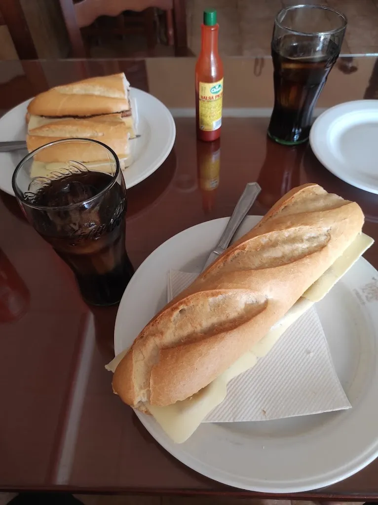 Fernando V. B._Asador restaurante rodriguez_Meco_review