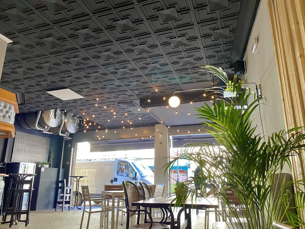 Anthony Thompson D._Cafetería Zeus Morata_Morata de Tajuña_review