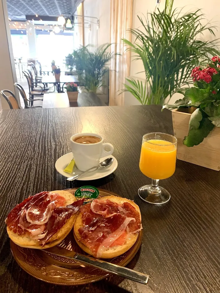 Cafetería Zeus Morata_Morata de Tajuña_slider_image_3