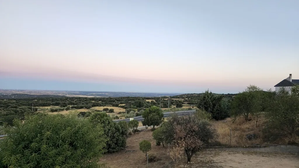 Antonio Gallardo Burgueño_1987 El Origen_Navalagamella_review