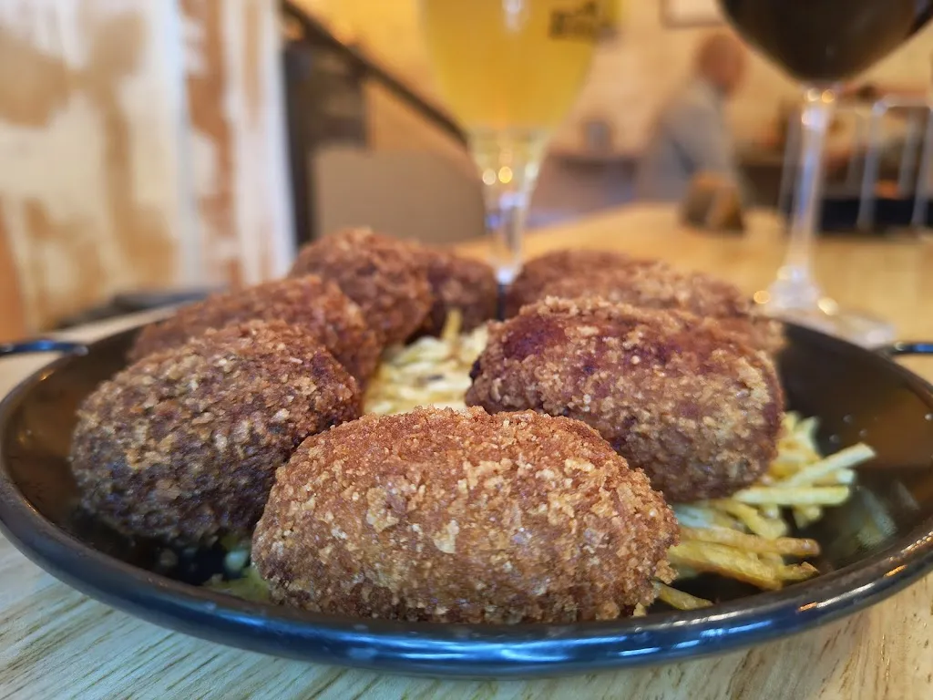 Agustin Villar_La Gata de Madriz_Navacerrada_review