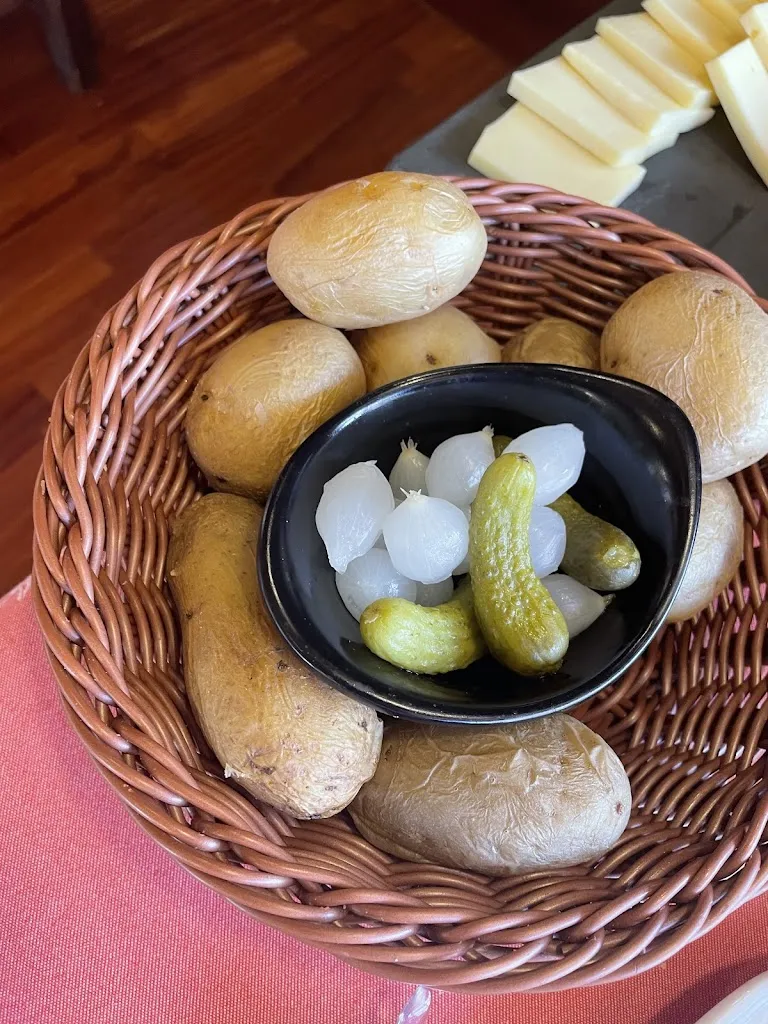 Melissa Covo_La Raclette_Navacerrada_review