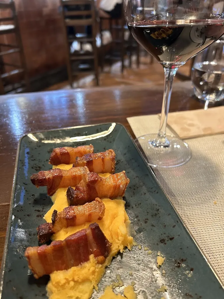 Maria E. Perez_DonDeXimena Gastrobar_Navarredonda y San Mamés_review