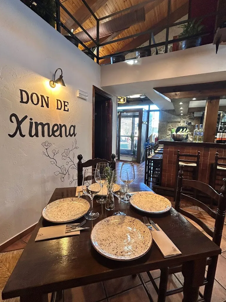 DonDeXimena Gastrobar restaurant in Navarredonda y San Mamés