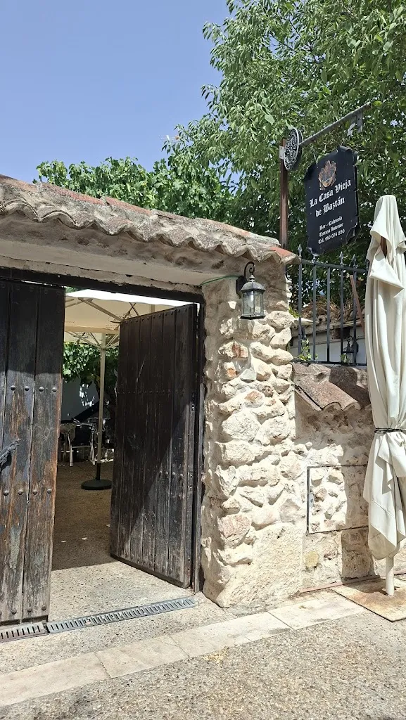 Francisco José Ayuso_La casa vieja de Baztán_Nuevo Baztán_review