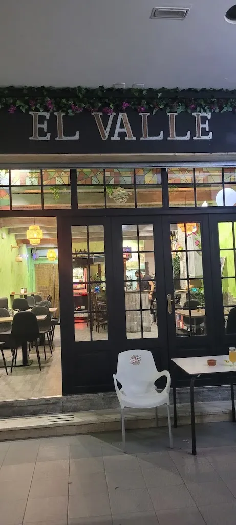 El valle GastroPub Restaurante si buscas donde comer bien  Nuevo Baztan CC.La plaza_Nuevo Baztán_slider_image_3