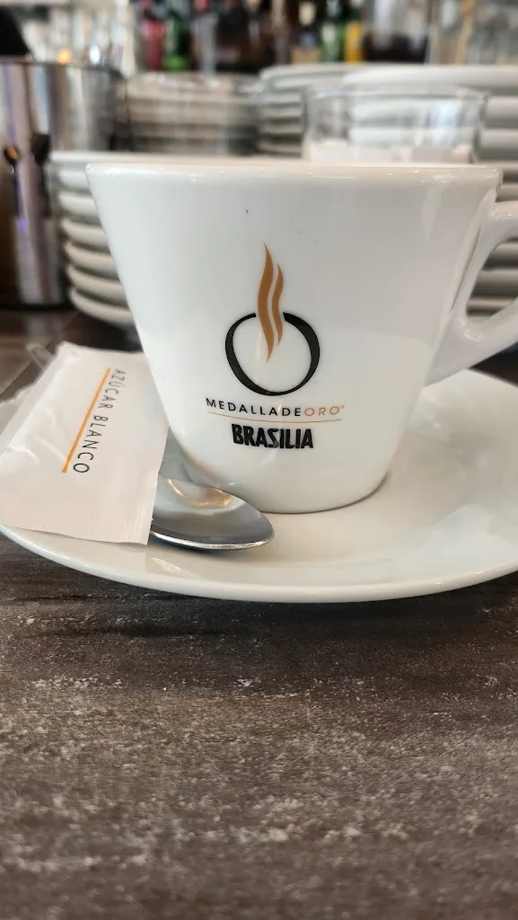 Simón Ernesto Arenas Gómez_Restaurante Cafetería Express bar cafetería Eurovillas _Nuevo Baztán_review