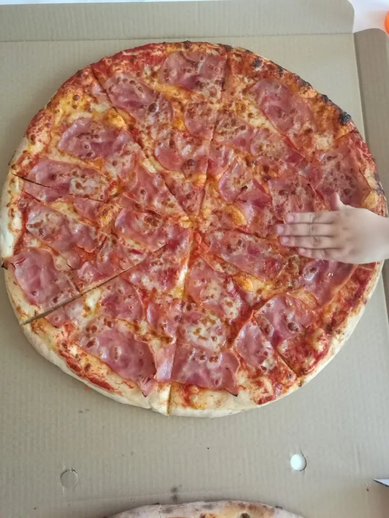 Menu_Pizzería Europizza_Nuevo Baztán_image_2