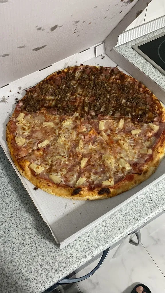 Pizzería Europizza restaurant in Nuevo Baztán