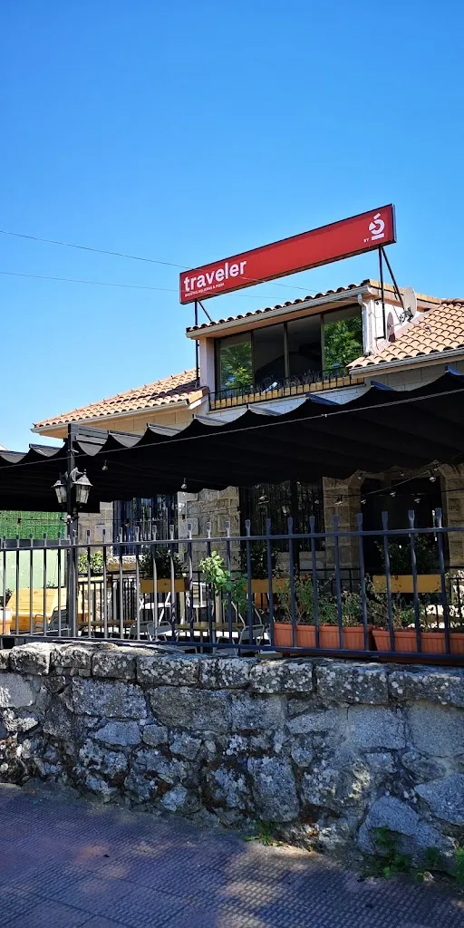 Traveler by Lopez & Lopez restaurant in Moralzarzal